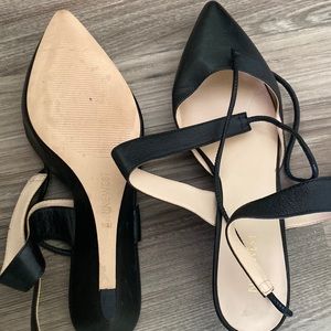 Nine West black sandals with straps around the ankle size 10